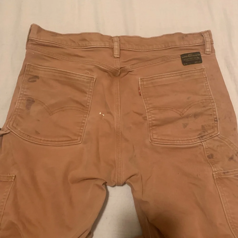 Levi's Men's Straight Jeans in Brown